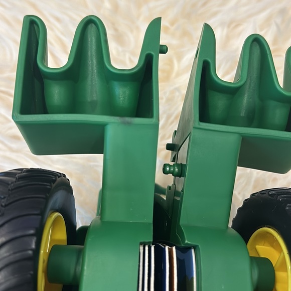 John Deere Green Tractor Toy and Book - Picture 7 of 7